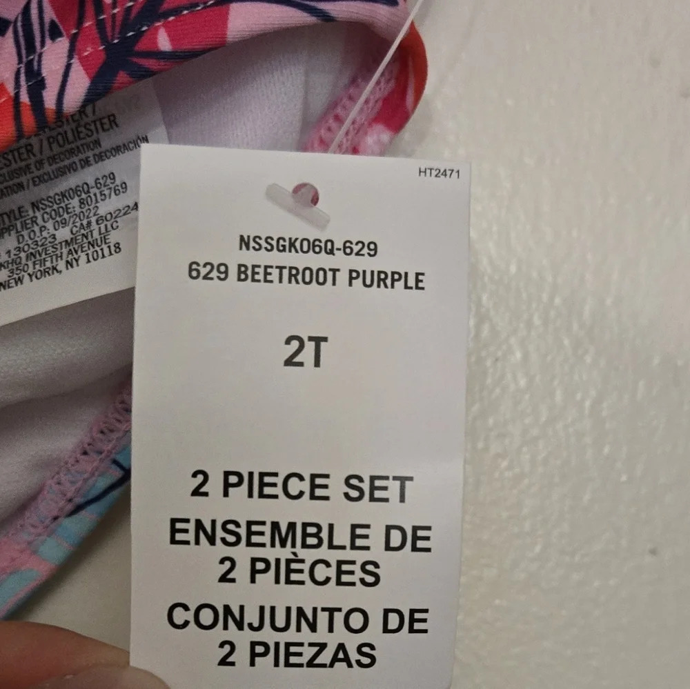 Nautica Two-Piece Rashguard Swimsuit Set, UPF 50+ Sun Protection, Quick-Dry - Picture 6 of 9